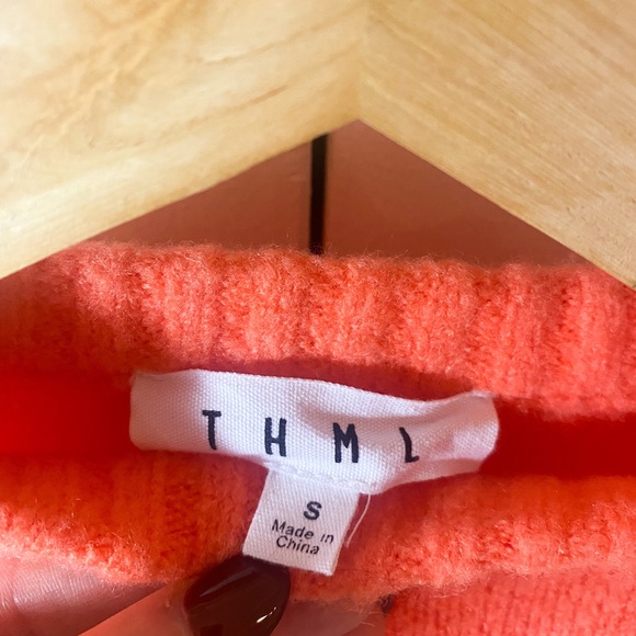 THML | Leopard Sleeve Sweater - Picture 5 of 5